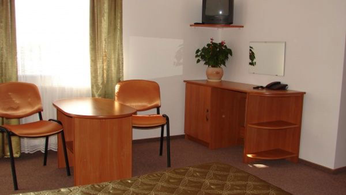 hotel ***, Mikołajki